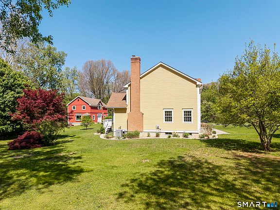 4th image of 555 Waterville Road
