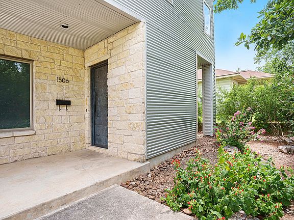 3rd image of 1506 W Mistletoe Ave