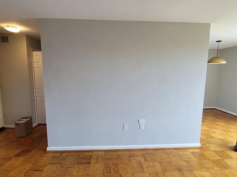 2501 Calvert St NW — Photo 10