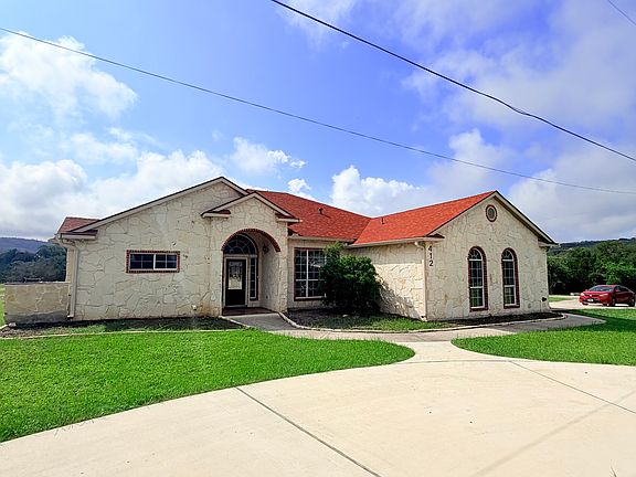 2nd image of 412 Shayla Ln