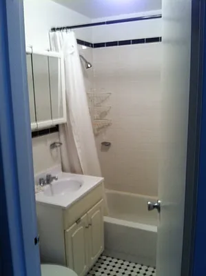 Rented by Carlyle Property Management | media 34