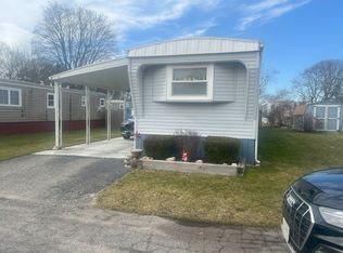 74 Minuteman Dr, Bohemia, NY 11716