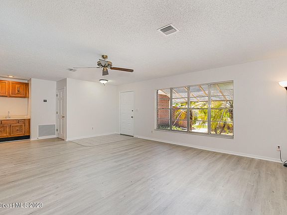 5th image of 3505 Muirfield Dr