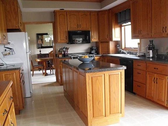 Open flow kitchen