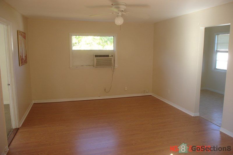 2nd image of 815 16th Ave S APT 5
