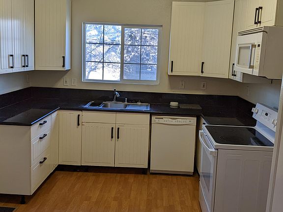 5th image of 512 Cleveland St