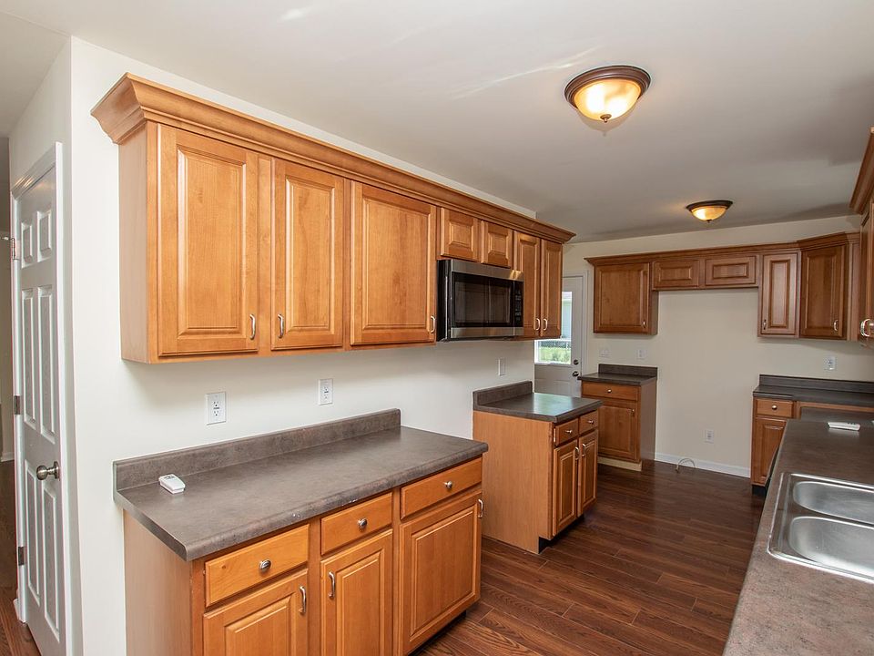1st image of 14105 Greenleaf Pl
