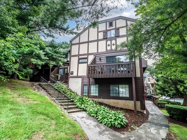 6 Chelsea Court #6, Brookfield, CT 06804