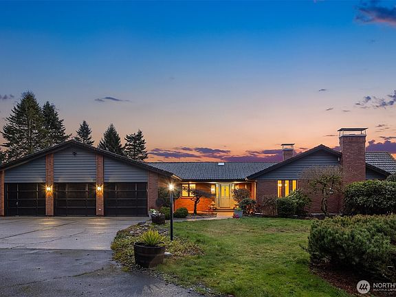 3rd image of 7427 147th Avenue SE