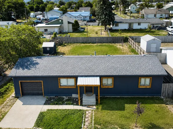 3105 E St, Baker City, OR 97814