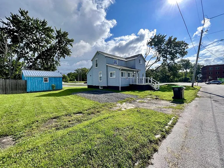 502 Lake St — Photo 19