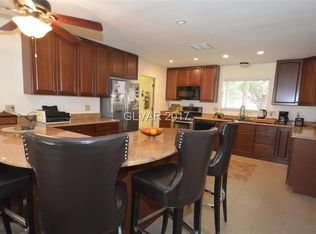4186 E Pinecrest Cir, Las Vegas, NV 89121