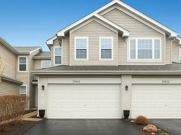 39835 N Long Dr, Antioch, IL 60002