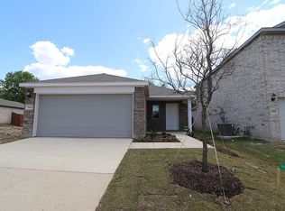 104 Essex Dr, Mesquite, TX