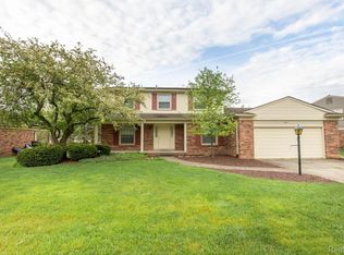 45861 Denise Dr, Plymouth, MI 48170