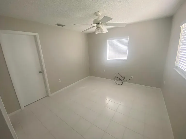 2258 Iris Way #2258 — Photo 5