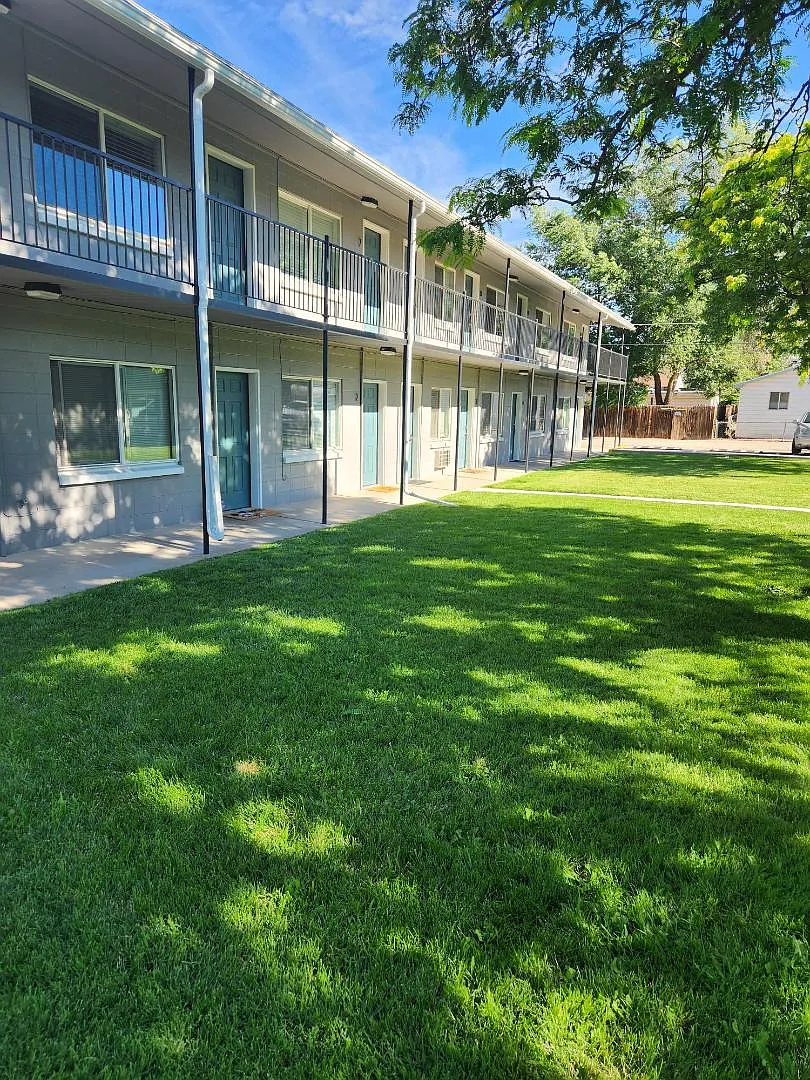 1330 Glenwood Ave — Photo 4