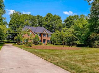 8508 Case Ridge Dr, Oak Ridge, NC 27310