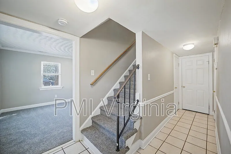 Weblin Place — Photo 4