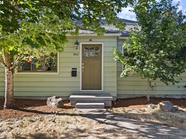 9103 NE Broadway St, Portland, OR 97220