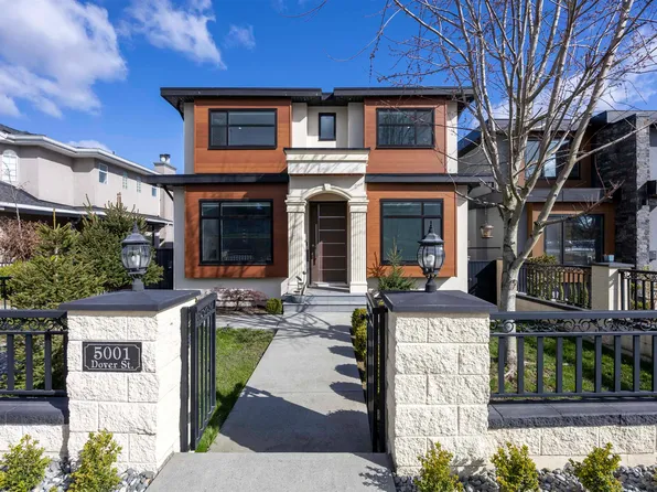 5001 Dover St, Burnaby, BC V5H 1R4