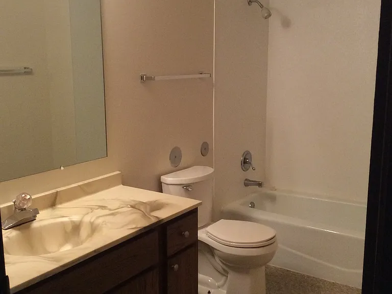 2050 Meadow Ln #1-12 — Photo 5