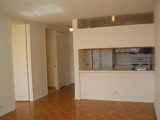 Rented by Sumitomo Real Estate Sales | media 12