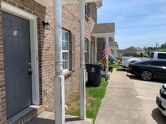 2nd image of 821 Oak Arbor Ct APT 3