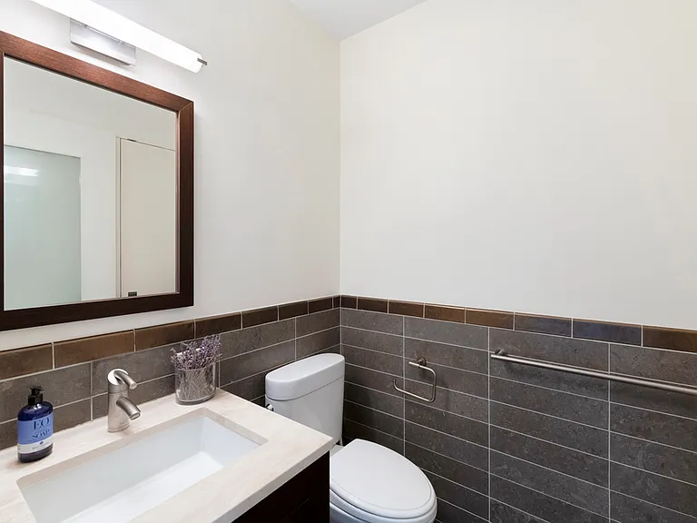 101 W 24th St #12C — Photo 7