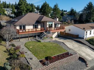 765 Tricia Pl, Coos Bay, OR 97420