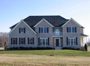 35 Stableside Ln, Fredericksburg, VA