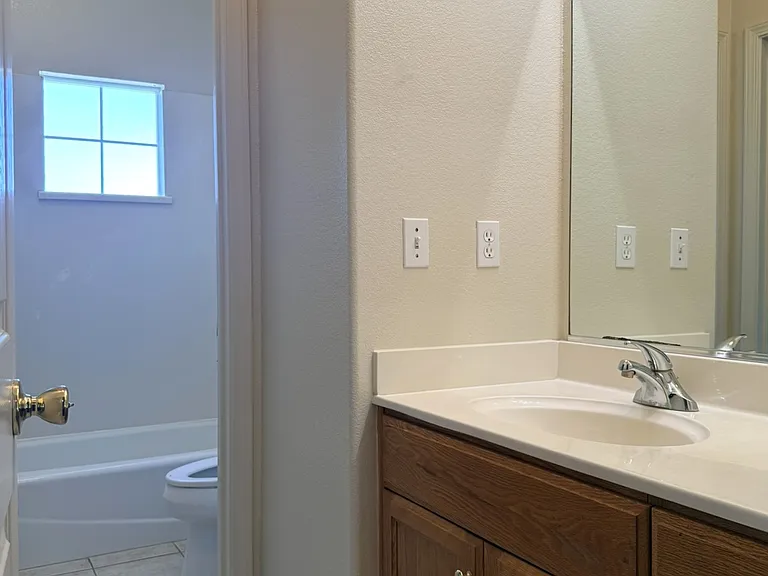 1326 Tide Dr — Photo 37