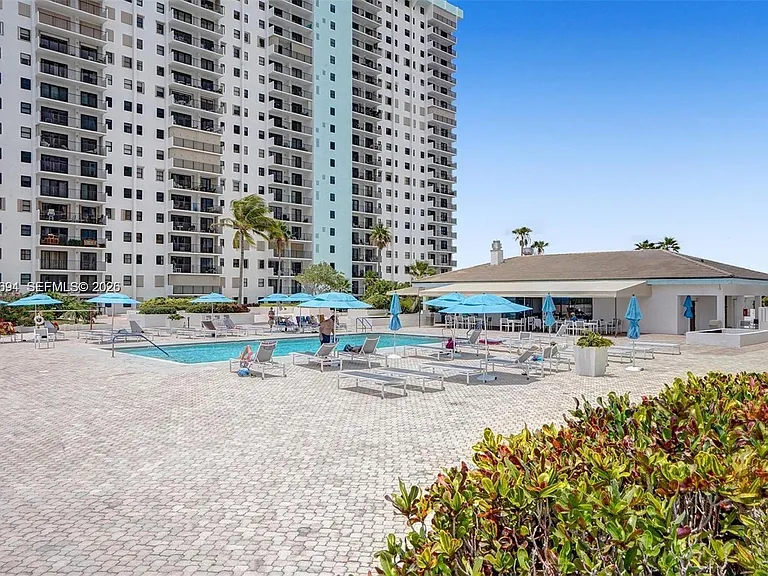 1201 S Ocean Dr #104N — Photo 23
