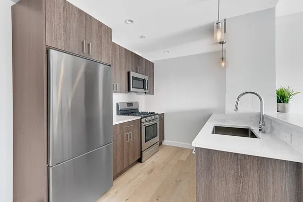 Rented by Modern Spaces | media 13