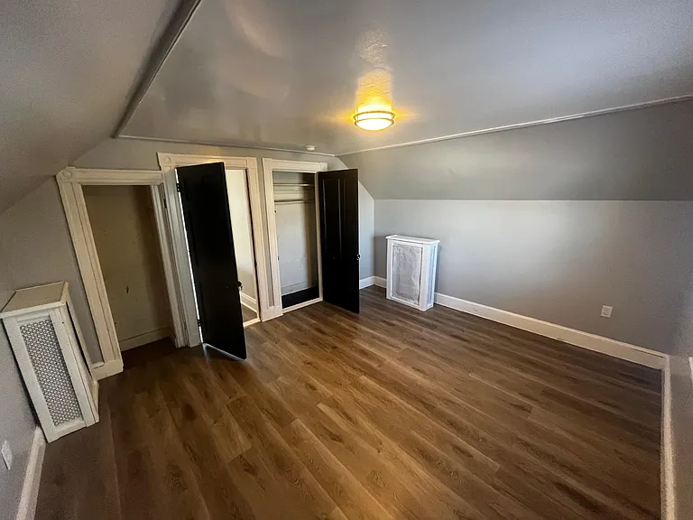 211 Washington Ave #2 — Photo 16