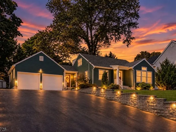 1569 Alps Rd, Wayne Twp., NJ 07470