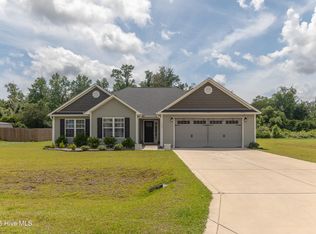 317 Lonesome Dove Ct, Maysville, NC 28555