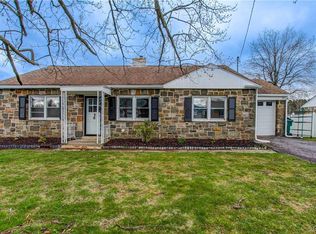 808 Hickory Ln, Easton, PA 18045