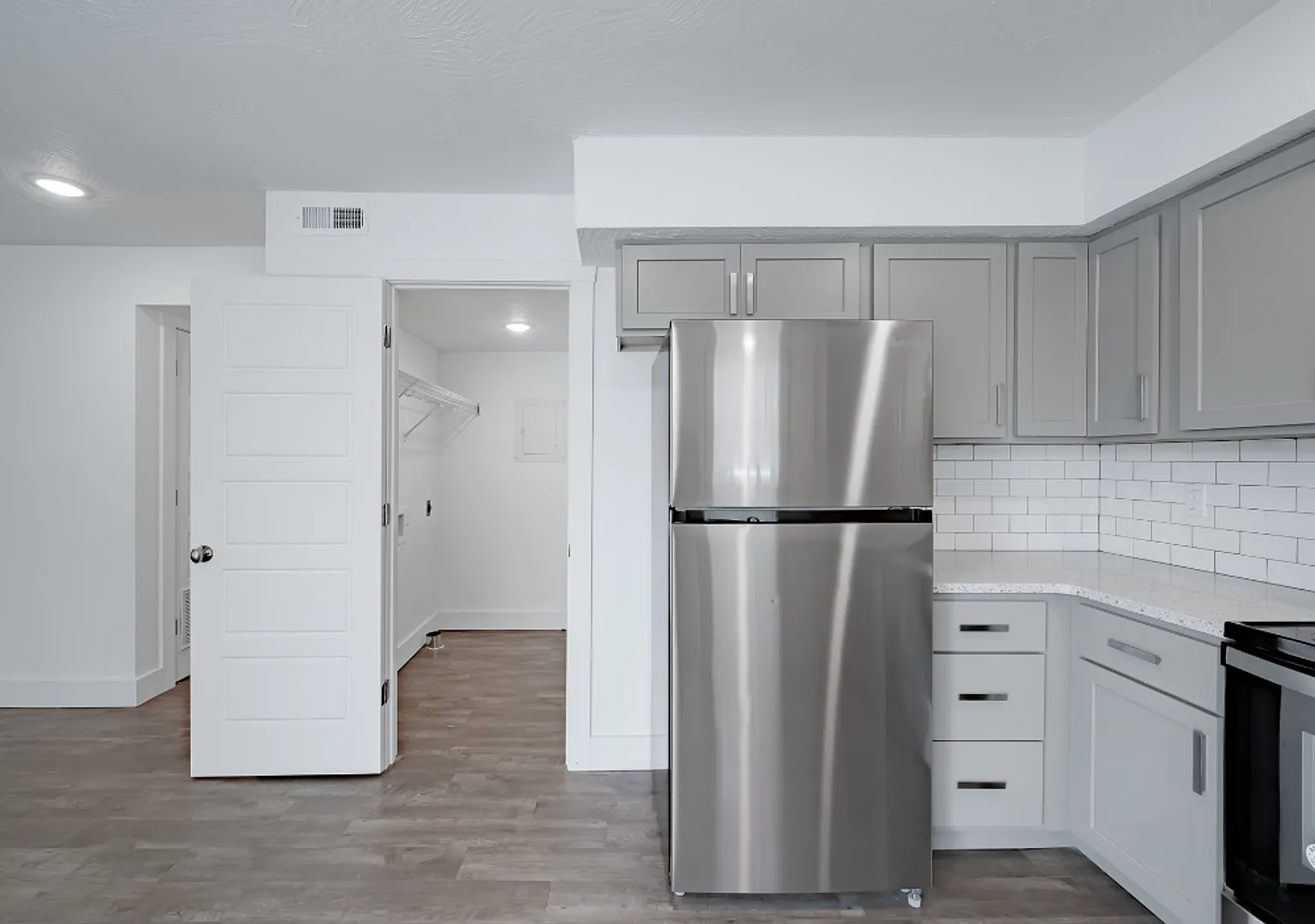 Montclair Point Condominiums — Photo 4