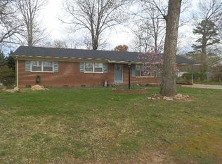 3506 Merry Oaks Ln, Dallas, NC 28034