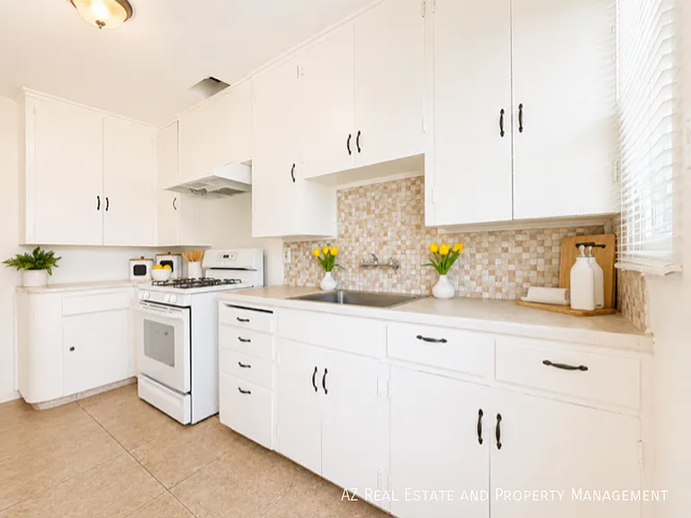 1507 N 15th Ave — Photo 13