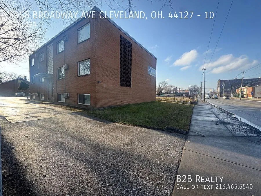 5058 Broadway Ave #44127-10