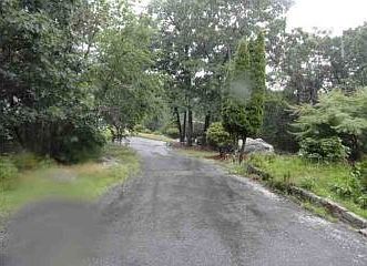 Exterior Neighborhood (street photo)