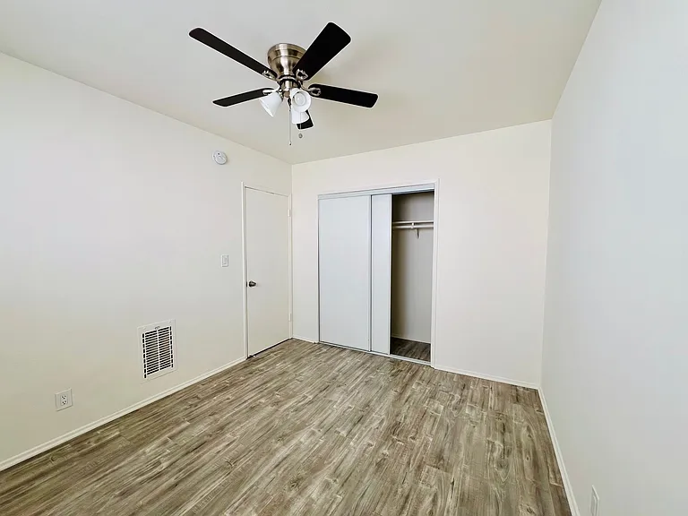 4475 Murietta Ave #18 — Photo 6