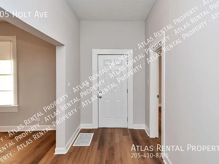 105 Holt Ave — Photo 11