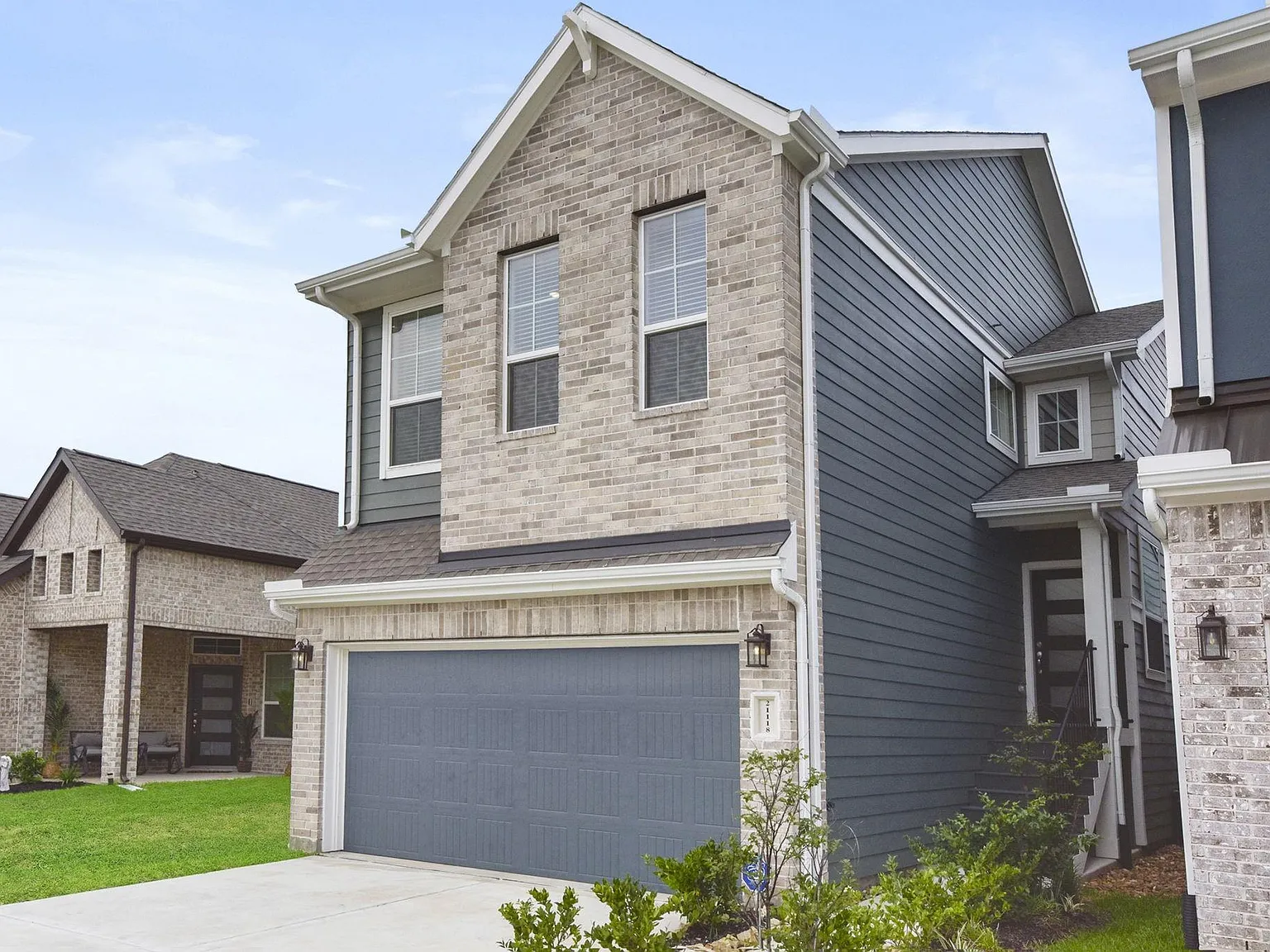 3 bed, 2.5 bath, 2292 sqft, $2,595 — Photo 3