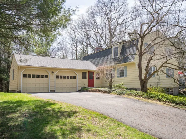 35 Vineyard Road, Burlington, CT 06013