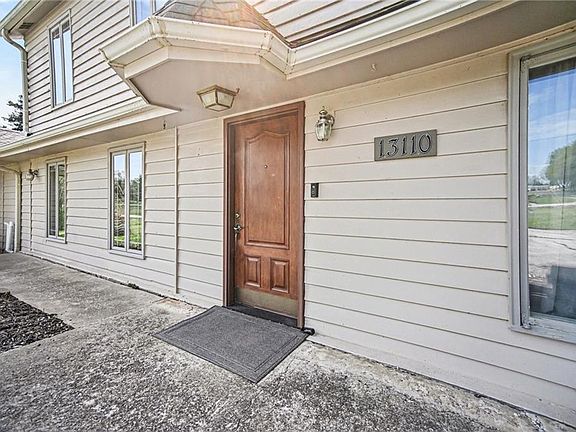 4th image of 13110 Lakeshore Dr