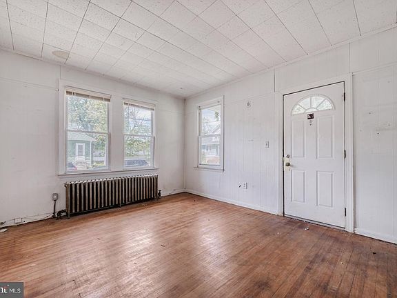 5th image of 1 Eugenia Ave
