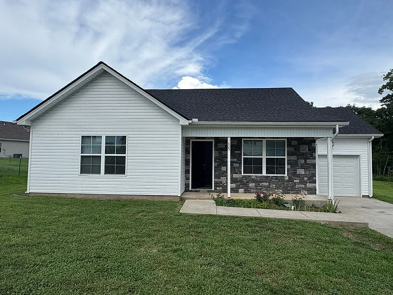 1605 Gambill Wood Dr — Photo 4